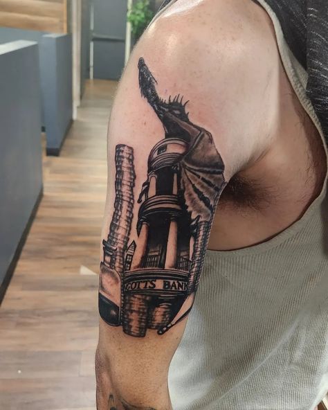 Custom Harry potter tattoo Gringotts Wizarding Bank with coins Gringotts Bank, Custom Harry Potter, Potter Tattoo, Harry Potter Tattoo, Harry Potter, Flash, Tattoos