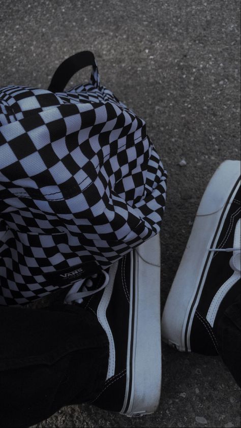 Vans Backpack Aesthetic, Vans Aesthetic Outfit, Check Vans, Vans Aesthetic, Backpack Aesthetic, Vans Backpack, Tj Max, Vans Bags, Vans Checkered