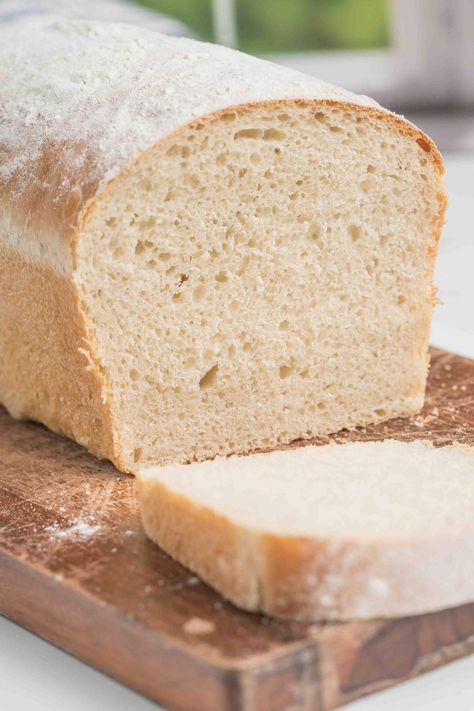 How to Make Country Farmhouse White Sourdough Bread Semolina Bread Recipe, Semolina Bread, Homemade Whole Wheat Bread, Whole Wheat Bread Recipe, Fluffy Cinnamon Rolls, Wheat Bread Recipe, Sourdough Sandwich, Healthy Bread Recipes, Whole Wheat Bread