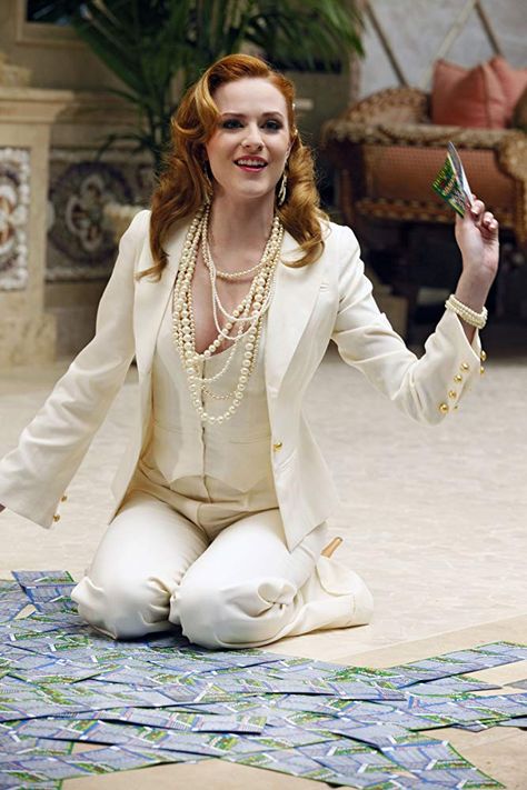 True Blood Costume, Woods Outfit, True Blood Series, Queen Outfits, White Goth, Rachel Wood, Evan Rachel Wood, Middle Age Fashion, True Blood