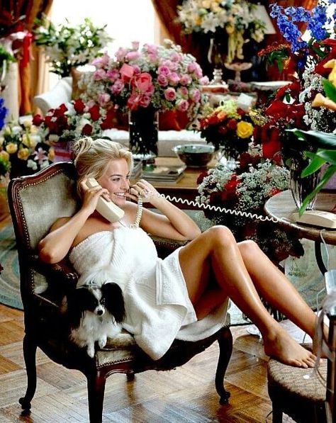 Wolf of Wall Street Louise Ebel, The Wolf Of Wall Street, Alicia Silverstone, Wolf Of Wall Street, Scene Girls, Woman Sitting, Valentines School, On The Phone, Luxe Life