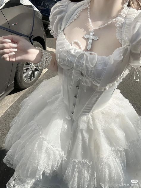 White Gothic Aesthetic Outfit, Goth White Dress, Light Goth Aesthetic, Light Goth Outfits, White Goth Dress, Angel Core Outfit, After Wedding Party Dresses, White Gothic Dress, White Goth Outfit