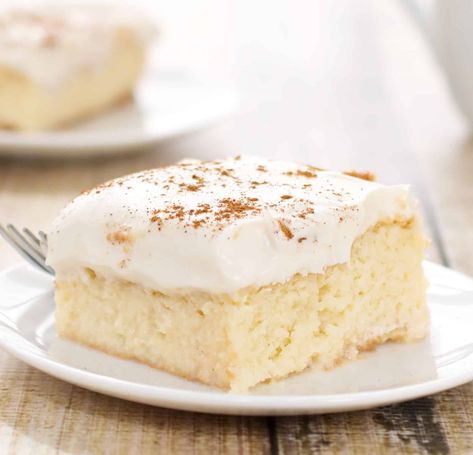 Easy Tres Leches Cake Recipe Easy Tres Leches Cake Recipe, Easy Tres Leches Cake, Easy Tres Leches, Mexico In My Kitchen, Caramel Apple Cheesecake Bars, Mexican Cake, Homemade Churros, Tres Leches Cake Recipe, French Vanilla Cake