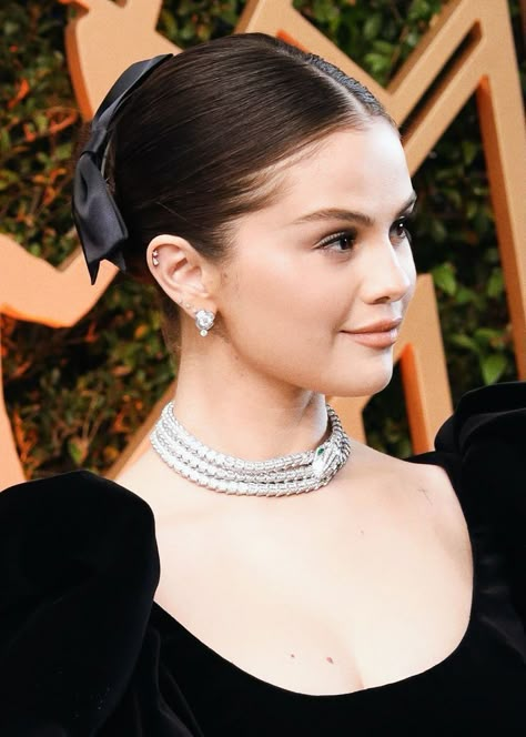 Selena Gomez Sag Awards, Selena Gomez 2022 Red Carpet, Selena Gomez Hairstyles Red Carpet, Selena Gomez Piercing, Selena Gomez Jewelry, Selena Gomez Earrings, Selena Gomez Hair Styles, Selena Gomez Hairstyle, Selena Gomez Awards