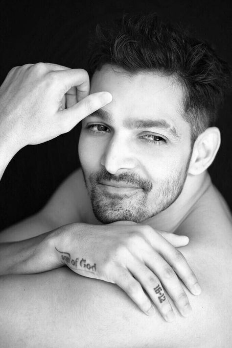 Harshvardhan Rane Tattoo, Sanam Teri Kasam Tattoo, Harshwardhan Rane, Harshvardhan Rane, Pulkit Samrat, Casual Office Fashion, Joker Painting, Sanam Teri Kasam, Bollywood Men