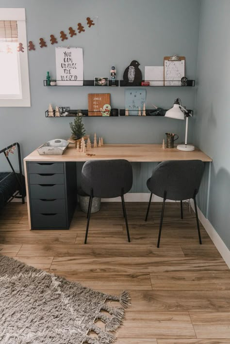 Boys Desks In Bedroom, Teen Boy Desk Ideas Bedroom, Desk For Boys Bedroom, Boy Room With Desk, Desk In Boys Bedroom, Bedroon Desk, Desk In Boys Room, Boys Room Desk Ikea, Kids Desk Area In Bedroom Boys