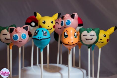 Cakes on Sticks — Cake Pop Gallery Pikachu Cake Ideas, Charmander Cake, Pokemon Cake Pops, Pokemon Candy, Avengers Birthday Party Decorations, Pokemon Cupcakes, Diy Cake Pops, Pokemon Birthday Cake, Pikachu Cake