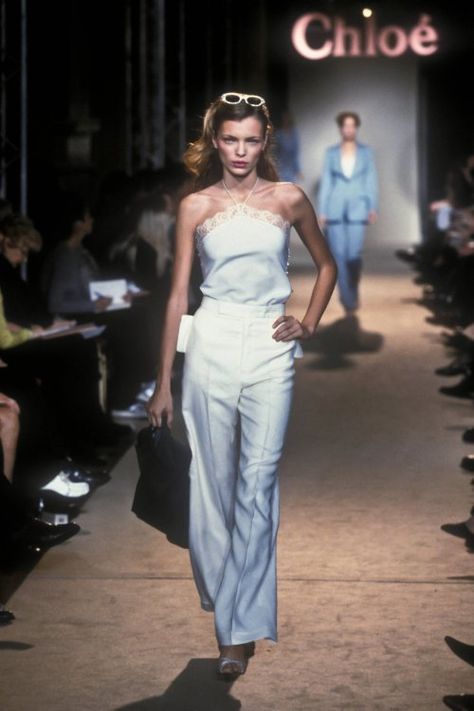 90s Runway Fashion, Vintage Runway, Original Supermodels, 90s Models, 90's Fashion, Runway Models, Couture Fashion, 90s Fashion, Classy Outfits