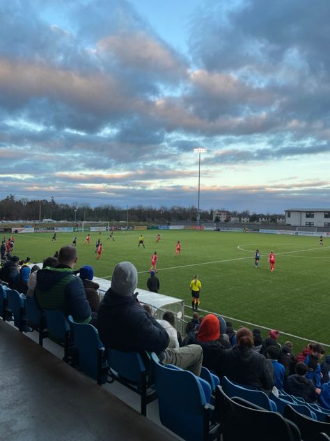 Soccer Match Aesthetic, Aesthetic Soccer, Soccer Aesthetic, Soccer Pitch, School Soccer, High School Soccer, Football Pitch, Match Day, Soccer Match