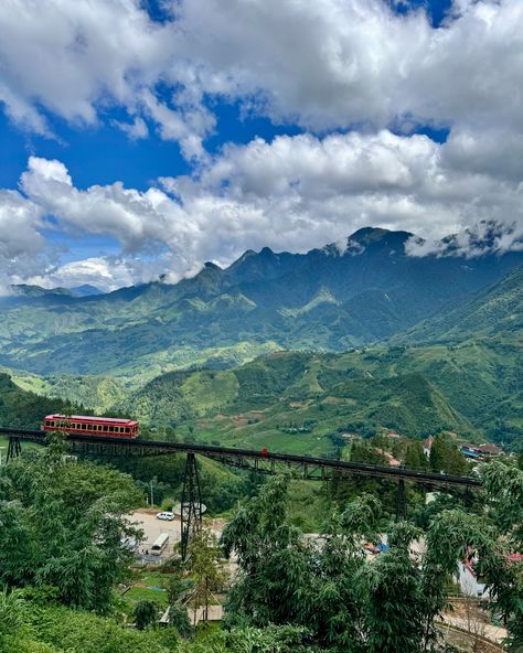 Sa Pa, Vietnam is definitely worth a visit if you are coming to Vietnam. Although a long car, bus or train journey, the gorgeous mountain backdrop makes it worth the trip - rain or shine. Luckily for us it only rained for a short while and once the sun came through it was even more beautiful ☀️☔️ 2 days is more than enough - I will share things to do in another post soon. Still can’t believe how many different sides to Vietnam there are - such a beautiful country! 🇻🇳 #travelphotograph... Sa Pa, Train Journey, Sleep Training, Vietnam, Things To Do, Train, Photographer, Travel