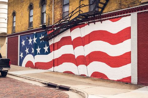 American Flag Mural, Barn Mural, Flag Mural, Janesville Wisconsin, Wavy Flag, Flag Painting, Mural Ideas, Art Camp, Fence Art