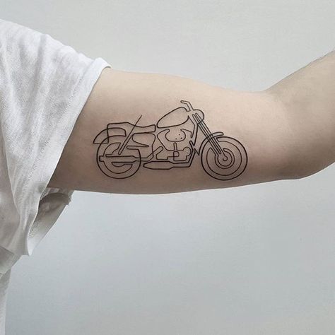 Minimalist Arm Tattoo, Harley Tattoos, Motor Tattoo, Motorcycle Tattoo, Boys With Tattoos, Motorcycle Tattoos, Bike Tattoos, Biker Tattoos, Kunst Tattoos