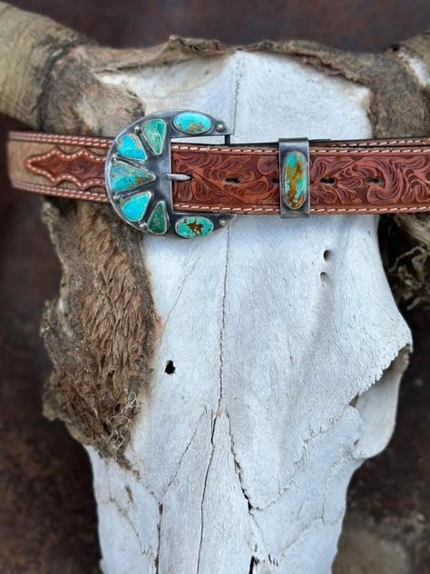 Western Ootd, Turquoise Jewelry Outfit, Cowgirl Closet, Navajo Silver Jewelry, Turquoise Belt Buckle, Southern Jewelry, Turquoise Stone Jewelry, Country Fits, Cowgirl Couture