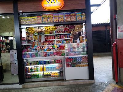 DESAIN TOKO KECIL SEDERHANA YANG MENARIK | RAK MINIMARKET GONDOLA DISPLAY TOKO INDOMARET ALFAMART | RAK BESI SIKU GUDANG SERBAGUNA Boba Menu, Small Store Design, Alcohol Store, Food Stall Design, Fashion Store Design, Diy Computer Desk, Outdoor Restaurant Design, Grocery Store Design, Liquor Shop