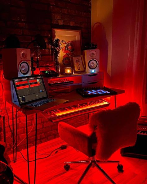 969 Likes, 15 Comments - Alvesun Music (@alvesunmusic) on Instagram: “What do think about this setup? Comment how's this, Dope or Nope? (1-10) 🔥 • Also don't forget to…” Music Studio Interior Design, Music Studio Interior, Small Music Studio, Neon Studio, Home Studio Desk, Home Recording Studio Setup, Recording Studio Setup, Mindset Work, Home Studio Ideas