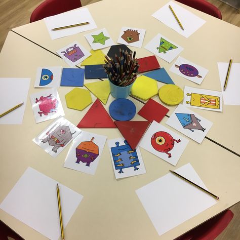 The children drew around one of the shapes for the body of their alien. They then customised them by adding eyes/nose/mouth/arms/legs etc. Great activity to encourage boys in particular to explore a more creative activity independently. #eyfs #maths #shapes #2dshapes #shapealiens #ead Maths Space Activities Eyfs, Space Ideas Eyfs, Alien Eyfs Activities, Space Early Years Activities, Space Theme Eyfs, 2d Shape Activities Eyfs, Space Maths Eyfs, Eyfs Space Activities, Space Activities Eyfs