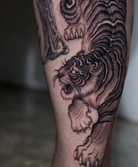 Torso Tattoos, Tattoo Leg, Red Ink Tattoos, Tattoo Portfolio, Japanese Tattoo Art, Tiger Tattoo, Dream Tattoos, Black Ink Tattoos, Great Tattoos