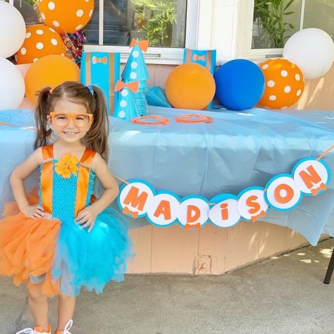 Blippi Birthday Party Girl, Dazai Birthday, Blippi Birthday Party, Blippi Party, Third Birthday Girl, Quick Christmas Gifts, 2nd Birthday Party For Girl, Girl 2nd Birthday, Birthday Party Balloon