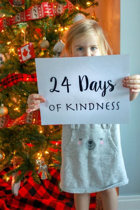 As parents, one of our greatest hopes is that our kids will turn out to be good people. But, how exactly do you get started in teaching your little ones about the importance of being kind? Check out this 24 Days of Kindness for Preschoolers challenge. Christmas Acts Of Kindness For Kids, Kindness For Preschoolers, Christmas Kindness For Kids, Advent Calendar For Toddlers, Acts Of Kindness For Kids, Christmas Bunnies, Kids Christmas List, Kindness For Kids, Teaching Kindness