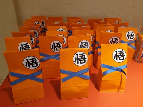 Dragon Ball Party Favors, Dragon Ball Z Bday Ideas, Dragon Ball Super Birthday Party, Goku Theme Party Ideas, Dragon Ball First Birthday, Dragon Ball Z 1st Birthday Party, Dragon Ball Z Party Food Ideas, Goku Gift Ideas, Dragon Ball Z Birthday Party Decorations