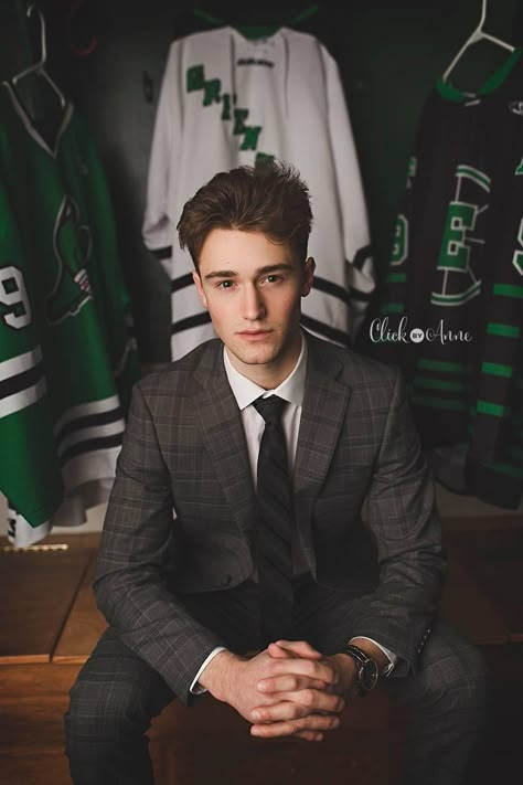 Hockey Grad Pictures, Hockey Senior Pictures Boys, Hockey Senior Photos, Hockey Photoshoot Ideas, Hockey Photoshoot, Hockey Portraits, Hockey Team Photos, Hockey Senior Pictures, Hockey Photography