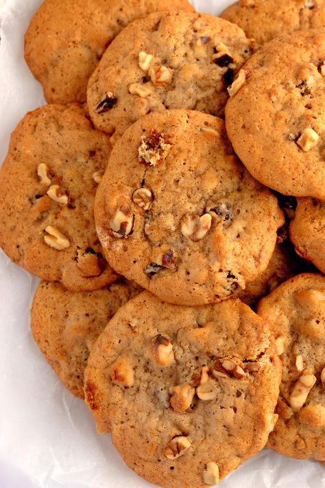 Add persimmon cookies to your baking repertoire- you won't regret it! These fruity, nutty, chewy cookies are perfect for potlucks, holidays, and snacking. Persimmon Cookies Easy, Keto Persimmon Recipes, Persimmons Cookies, Persimmon Cookies Recipe, Persimmon Muffins, Persimmon Cookie Recipe, Persimmon Cookies, Sugar Free Cookie Recipes, Persimmon Recipes