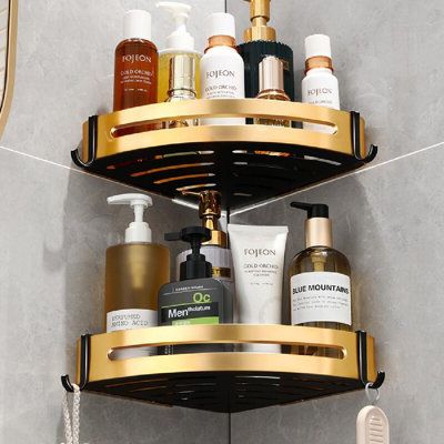 Bathroom Storage Wall Shelves, Black And Gold Bathroom Decor Ideas, Black White Gold Bathroom, Gold And Black Bathroom, Bachelor Lifestyle, Black And Gold Bathroom Decor, Black And Brass Bathroom, Royal Bathroom, Gold Bad