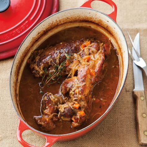 Beer-Braised Pork Roast - Williams Sonoma Beer Braised Pork, Braised Pork Shoulder, Pork Roast Recipes, Cooking With Beer, Kitchen Necessities, Dutch Oven Recipes, Braised Pork, Beer Recipes, Pork Shoulder