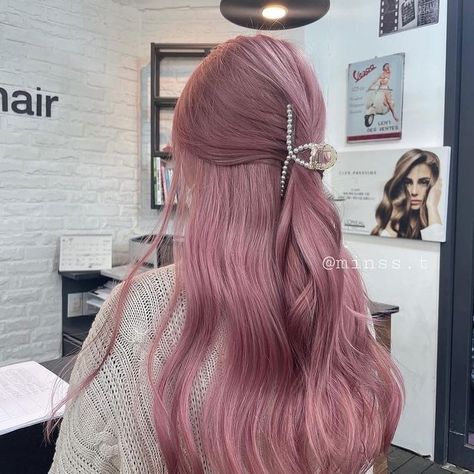 Ash Pink Violet Hair, Cool Tone Pink Hair, Smokey Pink Hair, Lavender Pink Hair, Ash Pink Hair, Pink Beige Hair, Pink Lavender Hair, Cool Pink Hair, Korea Hair Color