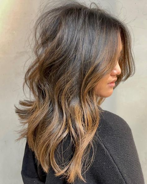 Asian Long Tousled Brunette Hairstyle 2023 Asian Hair Trends For Women, Hair Color For Asian Women Over 40, Asian Mom Haircut, Asian Long Layered Haircuts, Edgy Asian Hair, Thick Asian Haircut, Asian Hairstyles Women Medium, Long Bob Asian, Sushi Recipes Shrimp