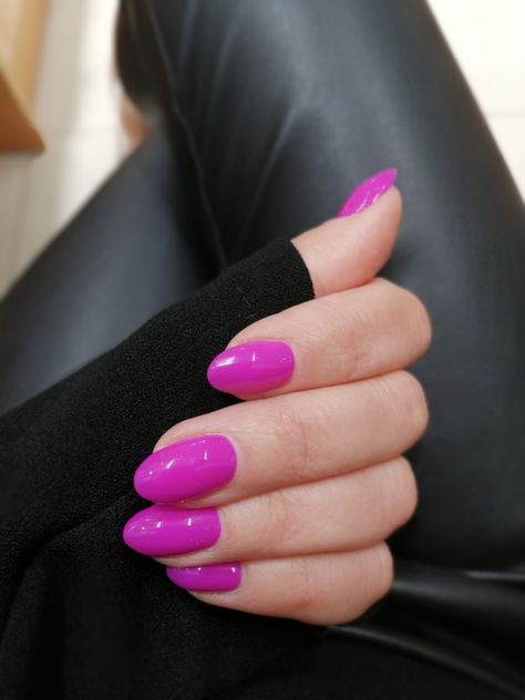 Magenta Oval Nails, Bright Magenta Nails, Almond Shape Hot Pink Nails, Short Almond Hot Pink Nails, Magenta Almond Nails, Raspberry Pink Nails, Fuschia Almond Nails, Almond Fushia Nails, Fuschia Manicure