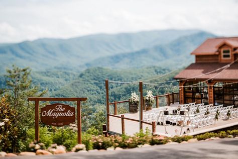 Tennessee Cabin Wedding, Wedding In Gatlinburg Tennessee, Nashville Tennessee Wedding Venues, Wedding In Tennessee, Places To Get Married In Tennessee, Wedding Venues East Tennessee, Wedding Venue Nashville Tn, Gatlinburg Cabin Wedding, Gatlinburg Tennessee Elopement