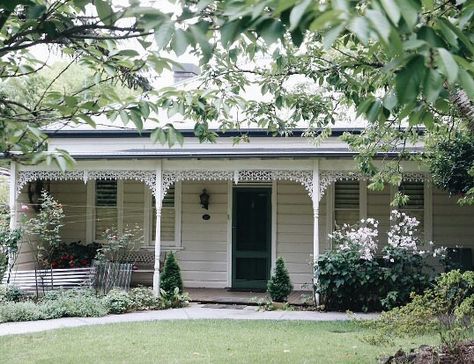 Australian Cottage, Cottage Luxury, Country Villa, Rural Property, Scenic Roads, Country Gardening, Holiday Rental, Byron Bay, The Ranch