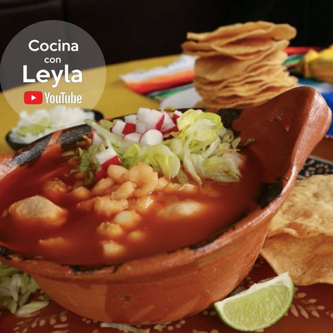 Cómo hacer pozole rojo de pollo receta fácil con mucho sabor! | Cocina Mexicana – Corazón Contento Con Ley Mexican Recipes, Mexican Food, Mexican Food Recipes