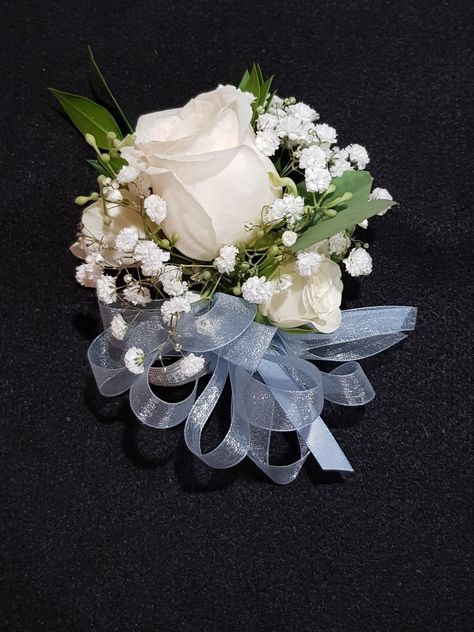 Mother Of The Bride Flowers, Mother Of The Bride Corsage, Mother Of Bride Corsage, Bride Corsage, Wedding Bridesmaid Bouquets, Diy Corsage, Hillsboro Oregon, White Boutonniere, Corsage And Boutonniere Set