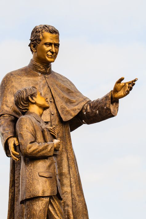 St. John Bosco was a master teacher who loved his students and, by his love, many souls were saved. Not all students were open to Don Bosco’s love, however, and not all the souls he loved were saved. A preventive method of education was championed by Don Bosco and is now practiced by his Salesians, … ~ Catholic Exchange Feast Of St John Bosco, Don Bosco Quotes, San Giovanni Bosco, Boaco, Saint John Chrysostom, Saint John Bosco, Earth Day Drawing, John Bosco, Catholic Gentleman