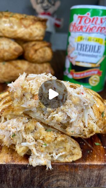 Tasha Robinson on Instagram: "🚨 RECIPE: CrabCake EggRolls 🔥  • 1lb Crab Meat • 2/3cup Pablo Bread Crumbs • 1/4cup Mayo •2tsp Dijon Mustard • 2tsp Worcestershire Sauce • 1tsp Lemon Juice • 1tsp Tony’s Parsley • Melted Butter-brush  #crabcakes #crabcake #crabs #seafood #seafoodlover #eggroll #foodporn #foodphotography #foodgasm #foodstagram #foodie #blackfoodie #blackfoodbloggers #explore #explorepage" Crabcake Eggrolls, Crab Balls Recipe, Deep Fried Egg Rolls, Crab Eggs, Canned Crab Meat, Grain Brain, Pudding Shots, Cajun Creole Recipes, Egg Roll Recipes