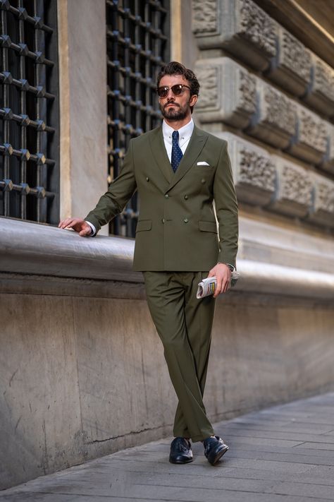 Introducing our Khaki Double-Breasted Suit 2-Piece, a fusion of classic tailoring and contemporary flair. The six-button blazer, adorned with peak lapels and functioning buttoned cuffs, presents a timeless yet modern look, ensuring you make a memorable statement at any formal gathering. #khakisuit #doublesuited #formalwear #suits #mensfashion #specialoccasion #sophisticatedlook #formalattire #dapper Double Breasted Blazer Men, Double Breasted Suit Men, Formal Suits Men, Khaki Suit, Bow Tie Suit, Modern Fit Suit, Suit Styles, Double Breasted Tuxedo, Suit Stores