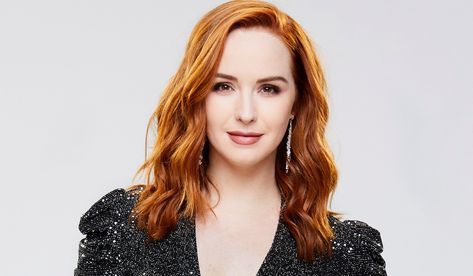 The Young and the Restless’ Camryn Grimes Unveils an New Look That Even She Admits Is ‘Just… No’ Darius Mccrary, Camryn Grimes, Red Video, Red Blonde Hair, Midlife Crisis, Mid Life Crisis, Teenage Daughters, The Young And The Restless, Hair Blonde