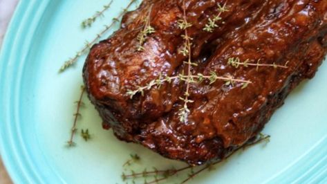 An overnight marinade and slow-roasting in a low oven are the secrets to this flavorful pork tenderloin served with pan gravy. Oven Dinners, America Recipes, Slow Roast Pork, Rich Recipes, Pan Gravy, Slow Cooked Pork, Tenderloin Recipe, Pan Recipe, Tenderloin Recipes