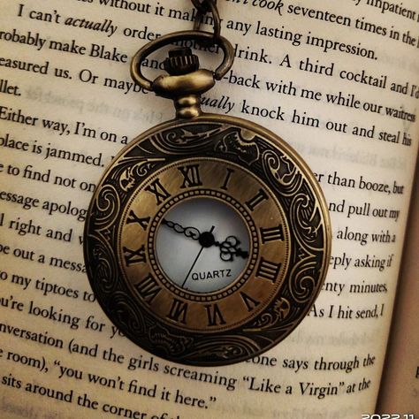 Dark Academia Pocket Watch, Dark Academia Trinkets, Old Watch Aesthetic, Light Academia Aesthetic Boy, Dark Academia Objects, Watchmaker Aesthetic, Light Academia Aesthetic Men, Dark Academia Watch, Dark Academia Boy Aesthetic