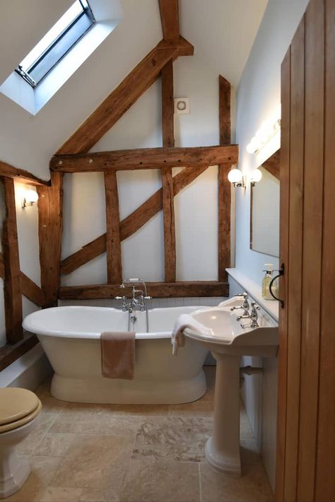 Old Oak Barn - Houses for Rent in Wetheringsett, United Kingdom - Airbnb Barn House Conversion, Converted Barn, Barn House, Renting A House, Cottage, Dream House, Bedroom, Wall