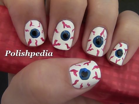 Scary Creepy Eyes! Scary Nail Art, Halloween Nail Art Tutorial, Halloween Nail Art Easy, Scary Nails, Creepy Eyes, Halloween Nails Easy, Nail Art Photos, Eye Nail Art, Nail Art Pictures