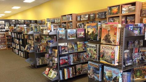 Game Store Design, Arcade Ideas, Board Game Store, Bord Games, Gaming Shop, Board Game Cafe, Gaming Ideas, Game Cafe, Game Designer