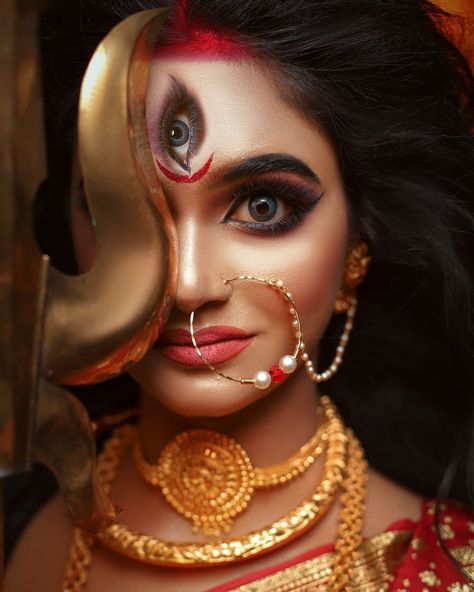 Navratri Devi Images, Maa Durga Photo, Durga Ji, Indian Bride Makeup, Dj Images Hd, Line Art Images, Happy Navratri Images, Durga Images, Drawing People Faces