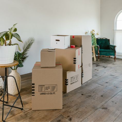 Although moving home is undoubtedly expensive, it’s possible to lower your moving costs with smart yet simple money-saving hacks. Moving Essentials, Best Movers, Moving Home, Packers And Movers, Moving Tips, Moving Day, Smart Money, Space Planning, Small Space Living