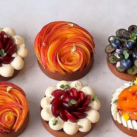 Nour Kandler on Instagram: "Tartlet selection ❤️ When summer fruit season is in full bloom   > Apricot, thyme and honey  > Blueberry and vanilla  > Mixed peaches and rosemary  > Cherry and vanilla  Adding a splash of colour and freshness with the best of the fruits season 💛💚💜❤️ . . . #tarte #fruittarts #fruittart #frenchpastries #summerfruit #blueberrylemon #apricot #peaches #cherryseason #pâtisserie" Apricot Tart, Bread And Pastry, Cherry Season, Fruit Tart, French Pastries, Lemon Blueberry, Bread And Pastries, Tart Recipes, Splash Of Colour