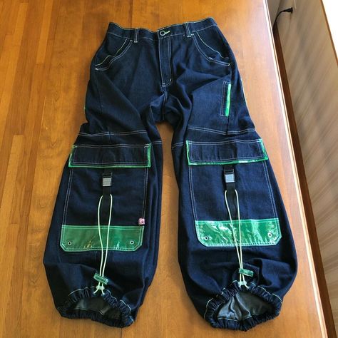 VTG 90S MACGEAR Baggy Rave Skater Phat Cargo Pants VERY RARE Mac Gear JNCO Jeans - $699.99. FOR SALE! VTG 90s macgear cargo rave jeans. Coolest jeans I have ever seen. 34 x 32 new condition. EXTREMELY RARE!!! You will never see another pair. These pants are mine. I paid up BIGGGGG for them. So I can price them how I want to. I’m not forcing you to buy 143890625283 90s Rave Fashion, Phat Pants, 90s Pants, Rave Pants, Skater Pants, Baggy Jeans Outfit, Cotton Harem Pants, Chica Cool, Denim Jeans Fashion