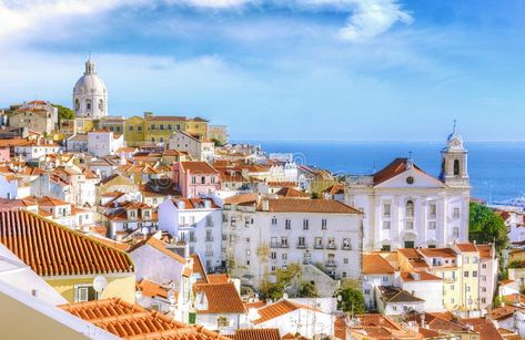 Portugal Background, Europe November, Lisbon Portugal Aesthetic, S Background, Background City, Presentation Pictures, Lisbon City, Landscaping Images, Senior Trip