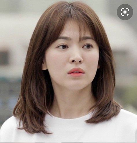 Oval Haircut, Korean Hairstyles, Hair Style Korea, Asian Short Hair, Shot Hair Styles, Song Hye Kyo, Haircuts For Medium Hair, Haircuts Straight Hair, Short Hair Haircuts